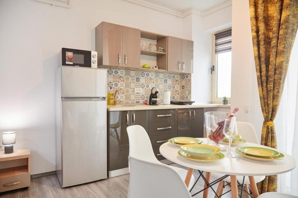 Lemon Bite Studio Stefan Building Năvodari Exteriör bild